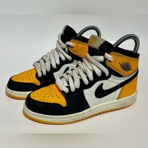 Nike Air Jordan 1 Retro High OG Pre-School Yellow Toe Sneakers